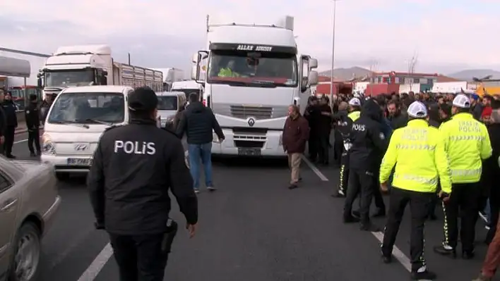 NAKLİYECİLERİN EYLEMİNİN ARDINDAN ULAŞTIRMA BAKANLIĞINDAN FLAŞ KARAR