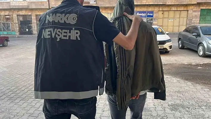 Komşuda Narkotik operasyonunda 16 kişi tutuklandı