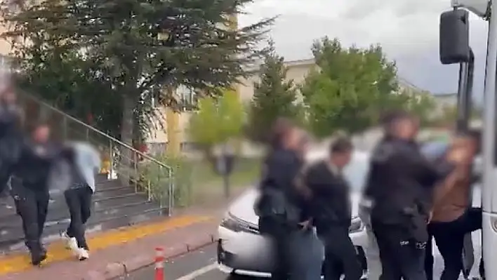 Narkotik'ten 3 aylık takip! Zehir tacirleri kıskıvrak yakalandı