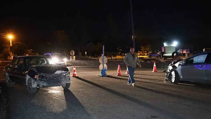 Nevşehir - Aksaray karayolunda kaza: 5'i turist 7 yaralı