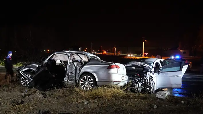 Niğde-Kayseri yolunda kaza: 3 ölü 6 yaralı