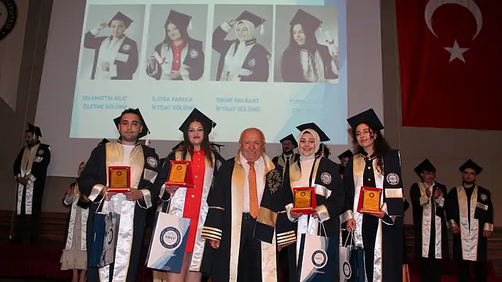NNYÜ'de kep töreni coşkusu