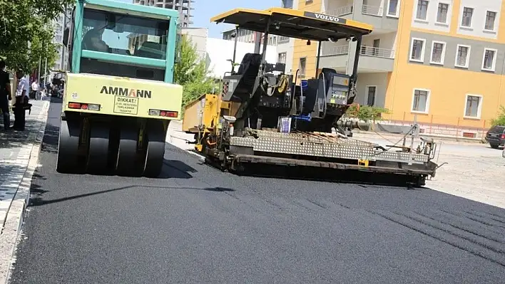 Nurihas Mahallesinde asfaltlama Çalışması başladı
