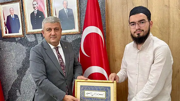 O cemaatten Kayseri'de bu kez de MHP'ye dikkat çeken ziyaret