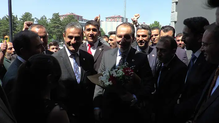 O genel başkan Kayseri'ye geldi