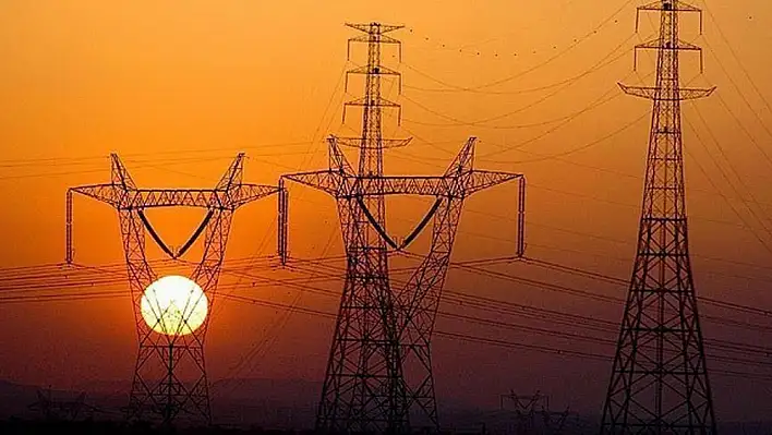 O ilçelerde yaşayanlar dikkat! Yarın saatlerce elektrik kesintisi yaşanacak…