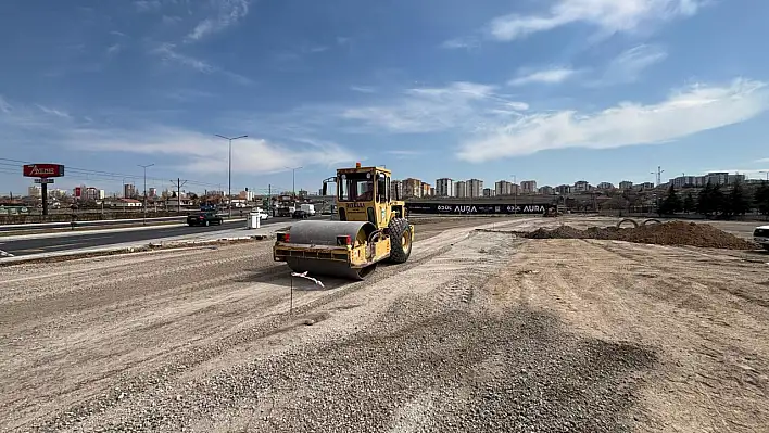 O yol yenileniyor! Trafik yoğunluğu engellenecek