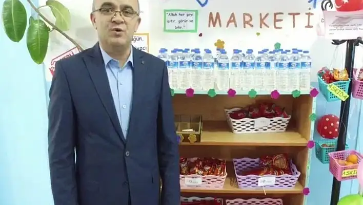 Öğrenciler dürüst alışverişi bu market ile öğreniyor