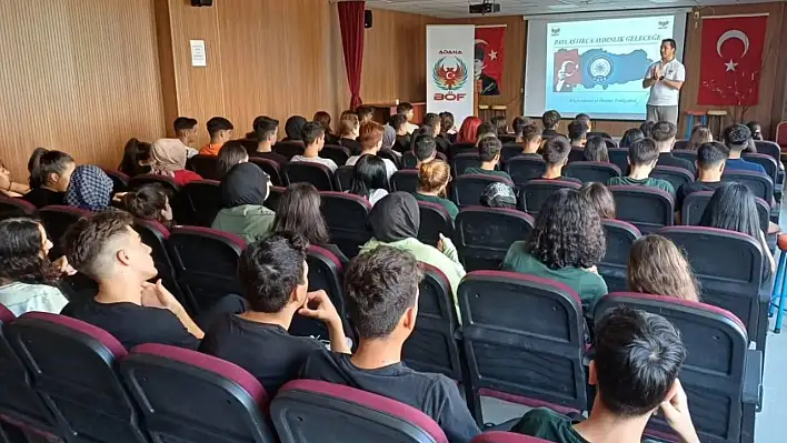 Öğrencilere terör uyarısı konferansı