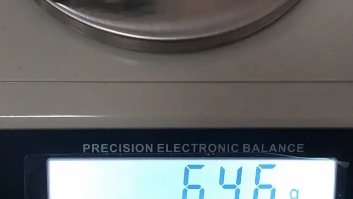 Okul önünde uyuşturucu çıktı