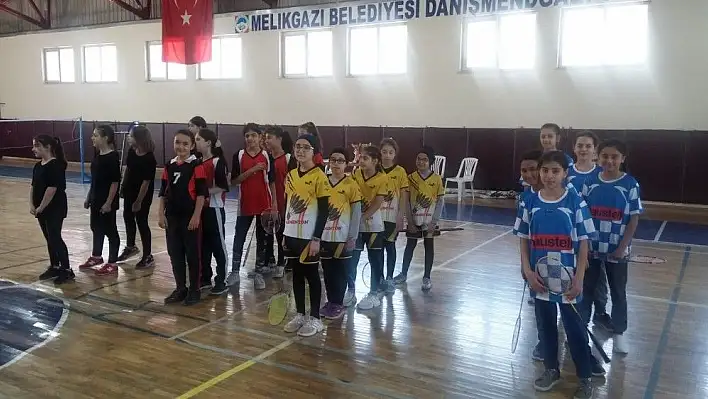 Okullar Arası Küçük Kızlar Badminton İl Birinciliği Müsabakaları Tamamlandı
