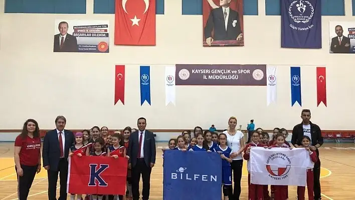 Okullar Arası Voleybol Minikler İl Birinciliği Sona Erdi