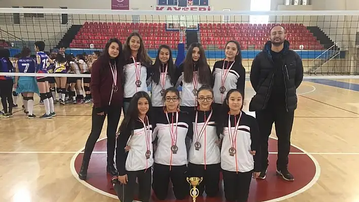 Okullar arası Yıldızlar Voleybol  İl Birinciliği tamamlandı