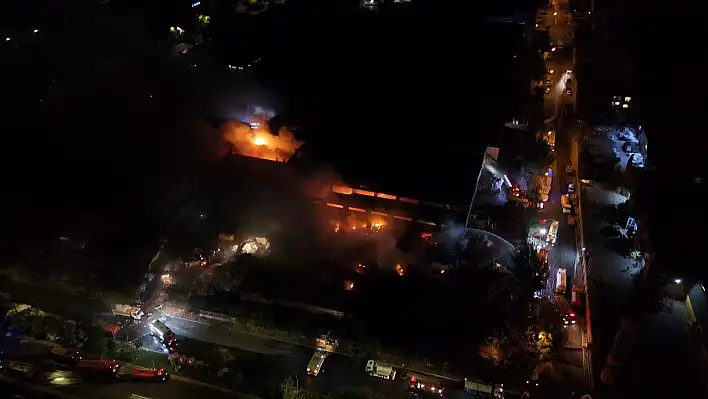 OSB'de fabrika yangını dronla görüntülendi