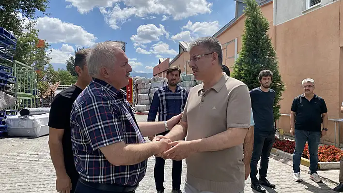 OSB'de yanan fabrikaya ziyaret
