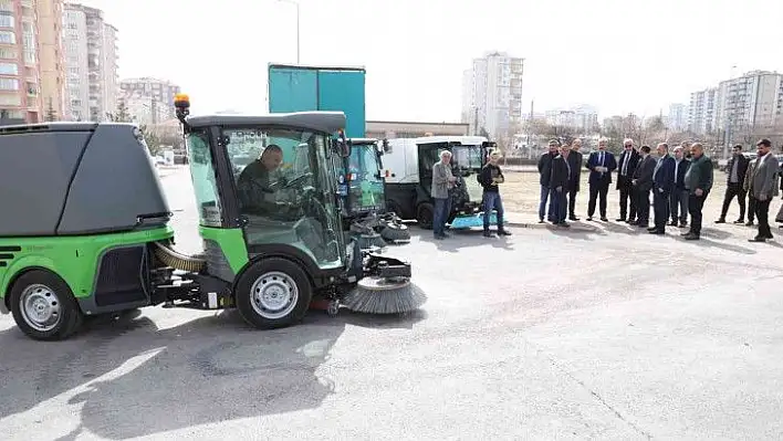 Osman Kavuncu ve Esentepe Mahallesi'nde ilkbahar temizliği