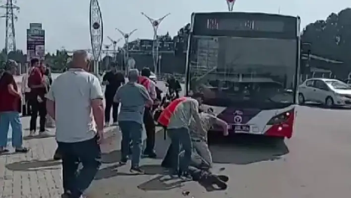 Otobüs şoförüne 3 kişi birden saldırdı!
