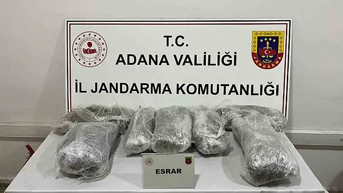 Otomobilde 6 kilo ele geçirildi