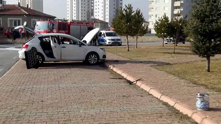 Otomobildeki piknik tüpünden sızan gaz patladı! Yaralı var...