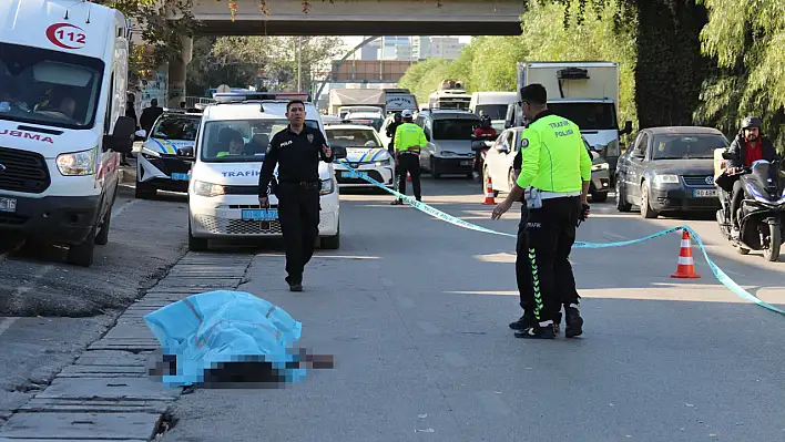 Otomobilin çarptığı yaşlı adam öldü