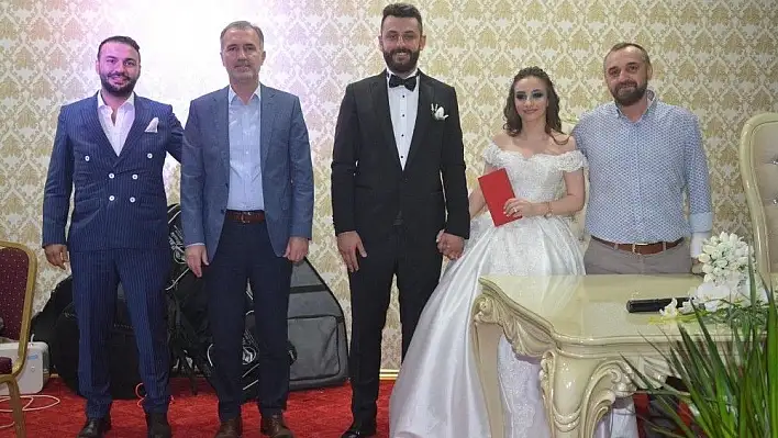 Ozan Kaan Özdemir dünya evine girdi