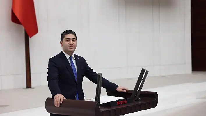 Özdemir sordu: Kayseri'de kaç okul ağır hasar aldı?