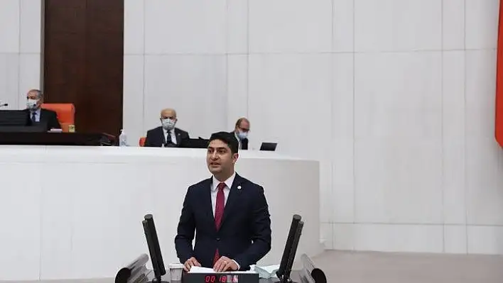 Özdemir: Ateşle oynamaktan vazgeçmeli!