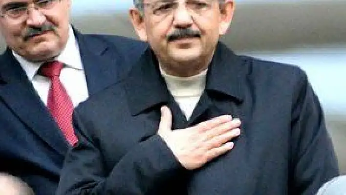 ÖZHASEKİ: 'PANİK YOK, BENDE...'