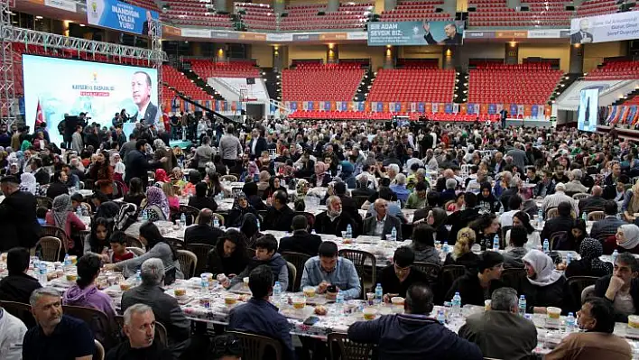 Özhaseki: Sokakta görseler birbirlerine selam vermezler