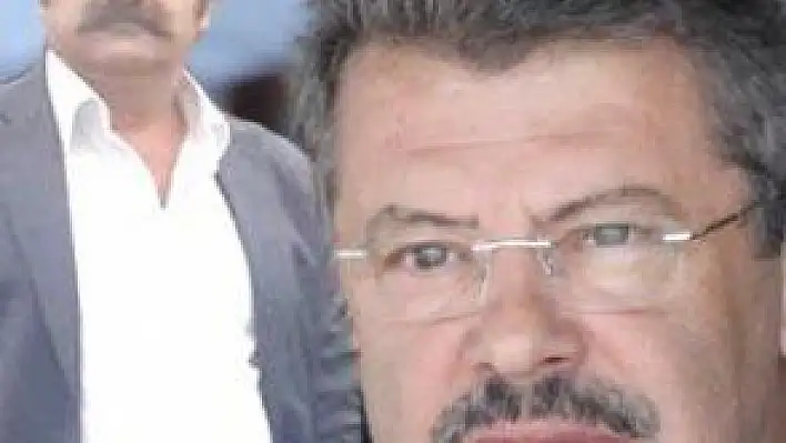 ÖZIŞIK'TAN,  AKAY'A TEPKİ: 'SAT SAT BİR ORA KALMIŞTI'