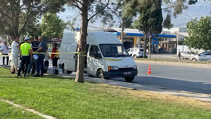 Kahramanmaraş'ta park halindeki minibüste ceset bulundu