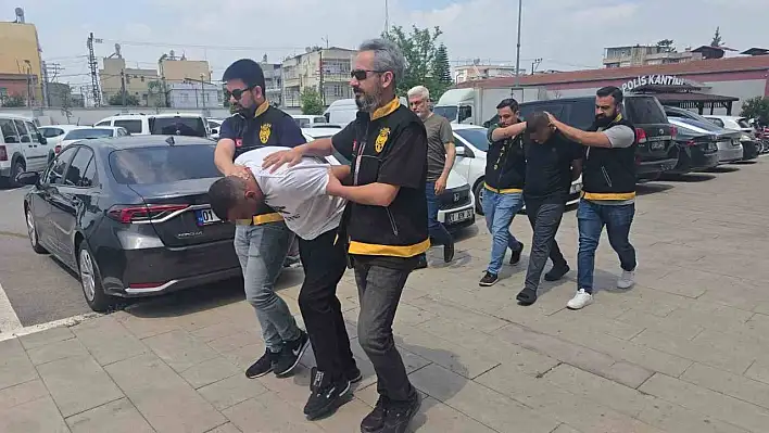 Yarım milyonluk oto hırsızlığı çetesi çökertildi!