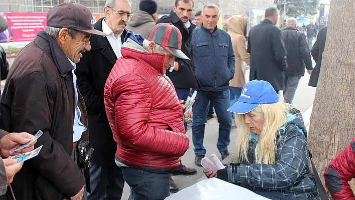 Piyangocularda, amorti yoğunluğu