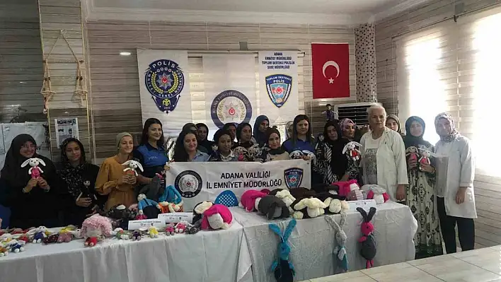 Polis 'Amigurami ve Dolgu Bebek' kursunda 30 öğrenciyi eğitti