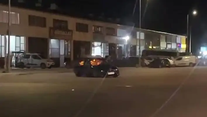 Polisin önünde drift attı, faturası ağır oldu