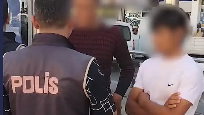 Polis ekipleri merkez, ilçe, okul, yol fark etmiyor sorguluyor! Bakın bu kez nerede sorguladılar