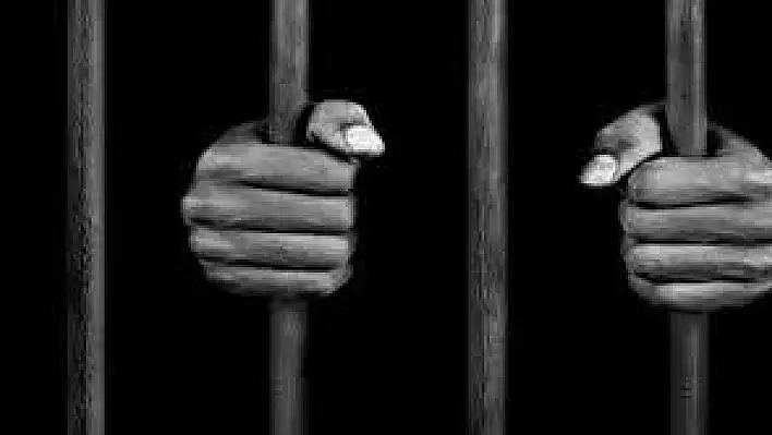 Polis memuru eşini sevgilisine öldürtmek isteyen kadına 15 yıl hapis