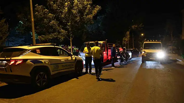 Nevşehir'de polisten kaçan sürücü kaza yaptı, ekip otosundan inip tekrar kaçtı