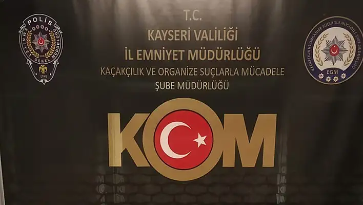 Polisten kaçak sigara operasyonu