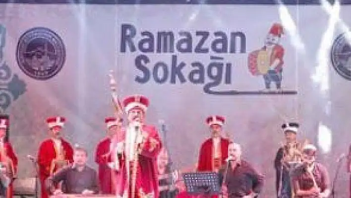 RAMAZAN SOKAĞI'NDA SUFİ MEHTER RÜZGARI