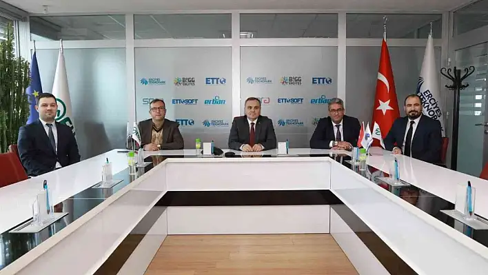 Rektör Altun, Erciyes Teknopark 'da İncelemelerde Bulundu