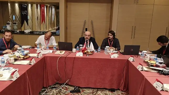Rektör Karamustafa, 'Türkiye Spor Turizmi Çalıştayı'na katıldı
