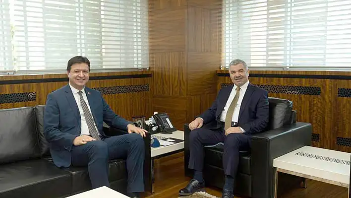  Saadet Partisi adayı Arıkan, Başkan Çelik'ten oy istedi