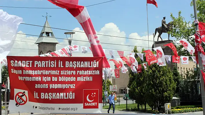 Saadet Partisi'nde 'Burada müzik yasak' kararı