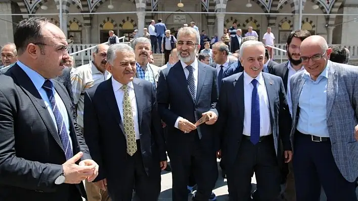 Safa Camii yeniden ibadete açıldı