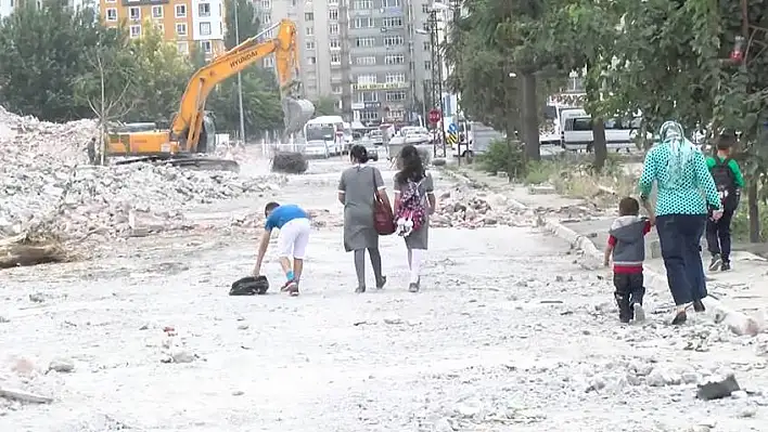 Sahabiye'de vatandaşın  toz tepkisi devam ediyor