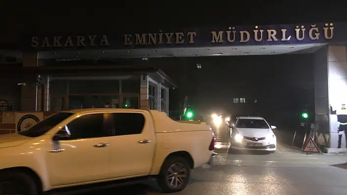 Sahte borsa uygulamasıyla dolandırıldılar