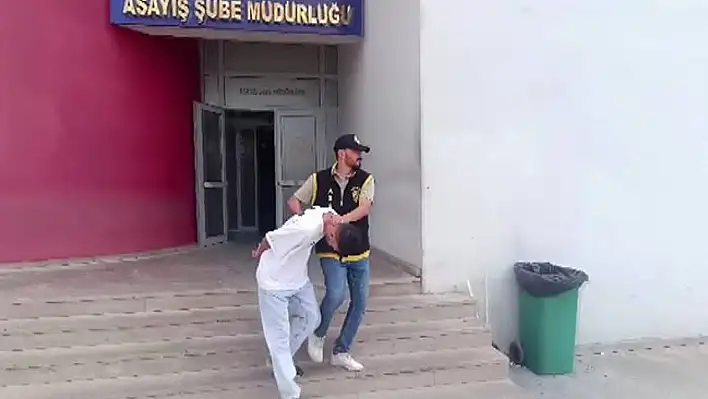 Sahte polis dolandırıcısı kıskıvrak yakalandı