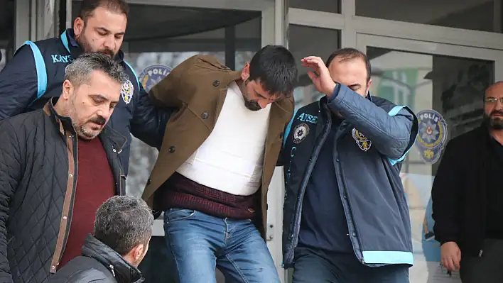 Saldırgan, polis memurunu sevgilisinin kocası zannettiği için vurmuş!