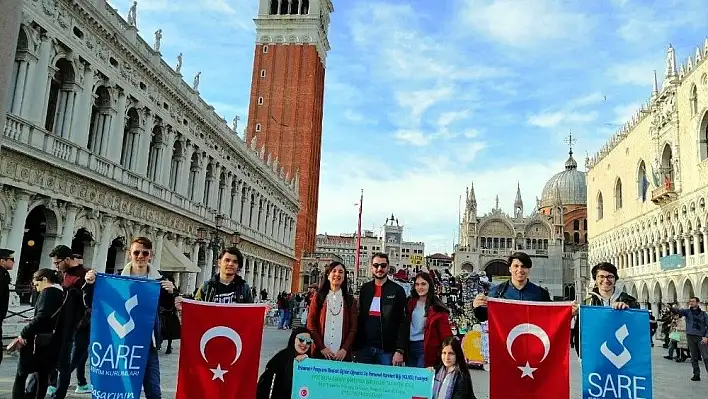 Sare Koleji öğrencileri İtalya stajında